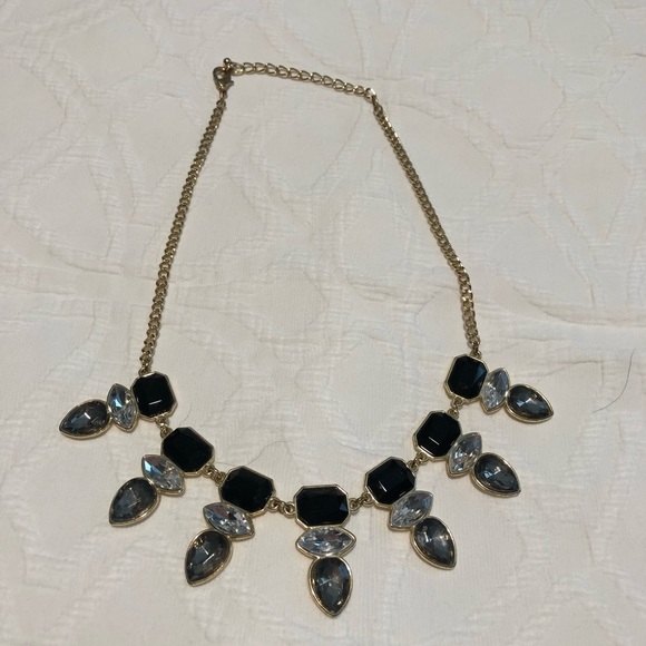 Jewelry - Short Necklace with Hanging Gems